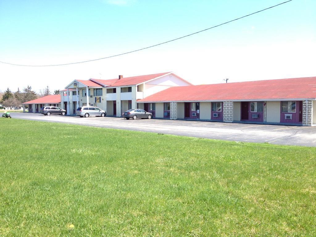 Rodeway Inn Manchester Exterior photo