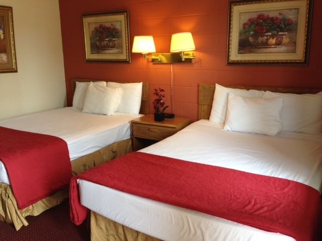 Rodeway Inn Manchester Room photo